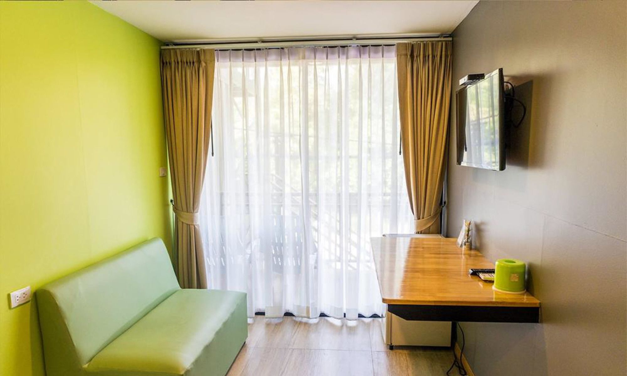 Inn Box Ча Ам Екстериор снимка